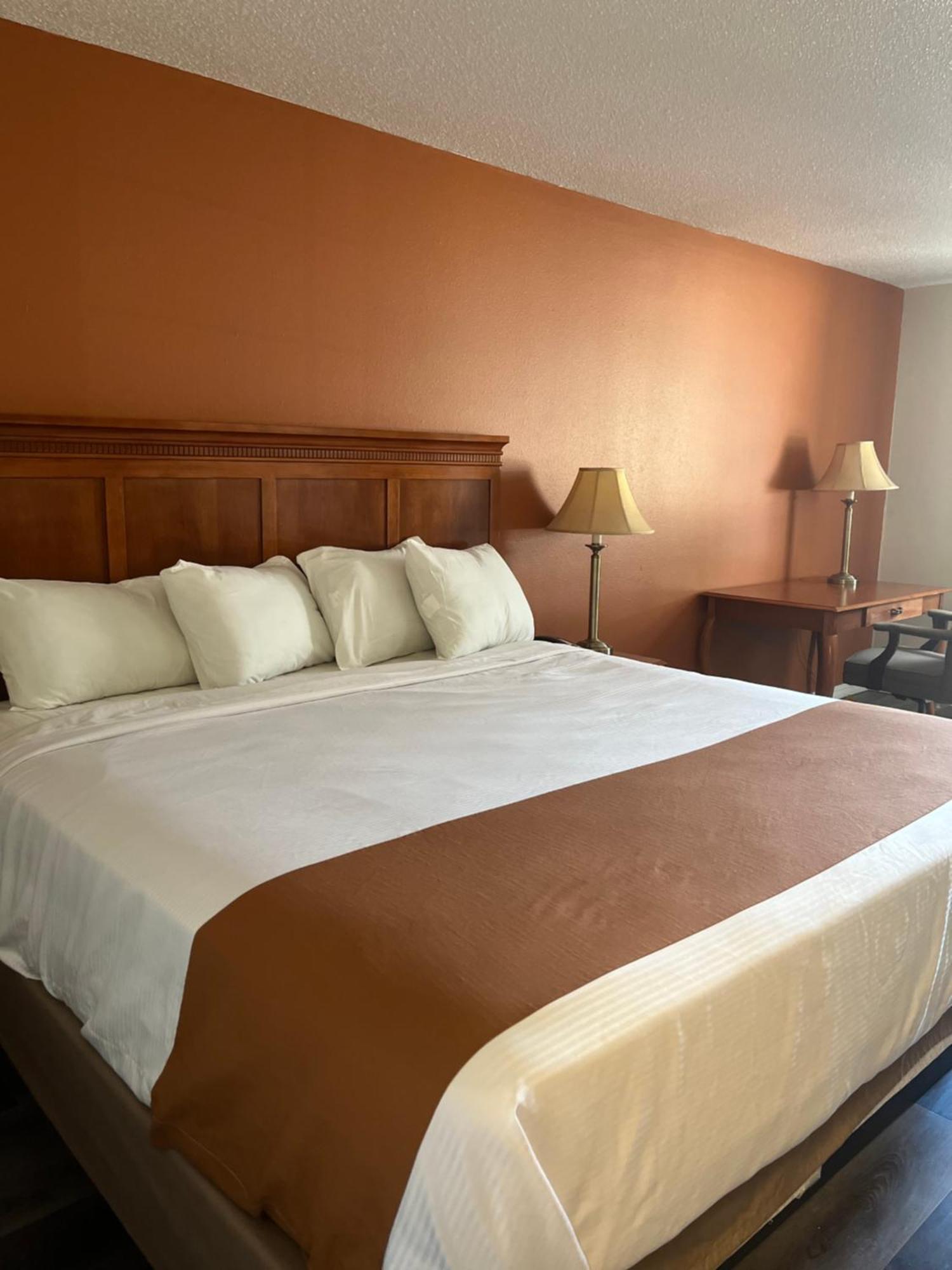 Regency Inn&Suites Anoka Exterior foto