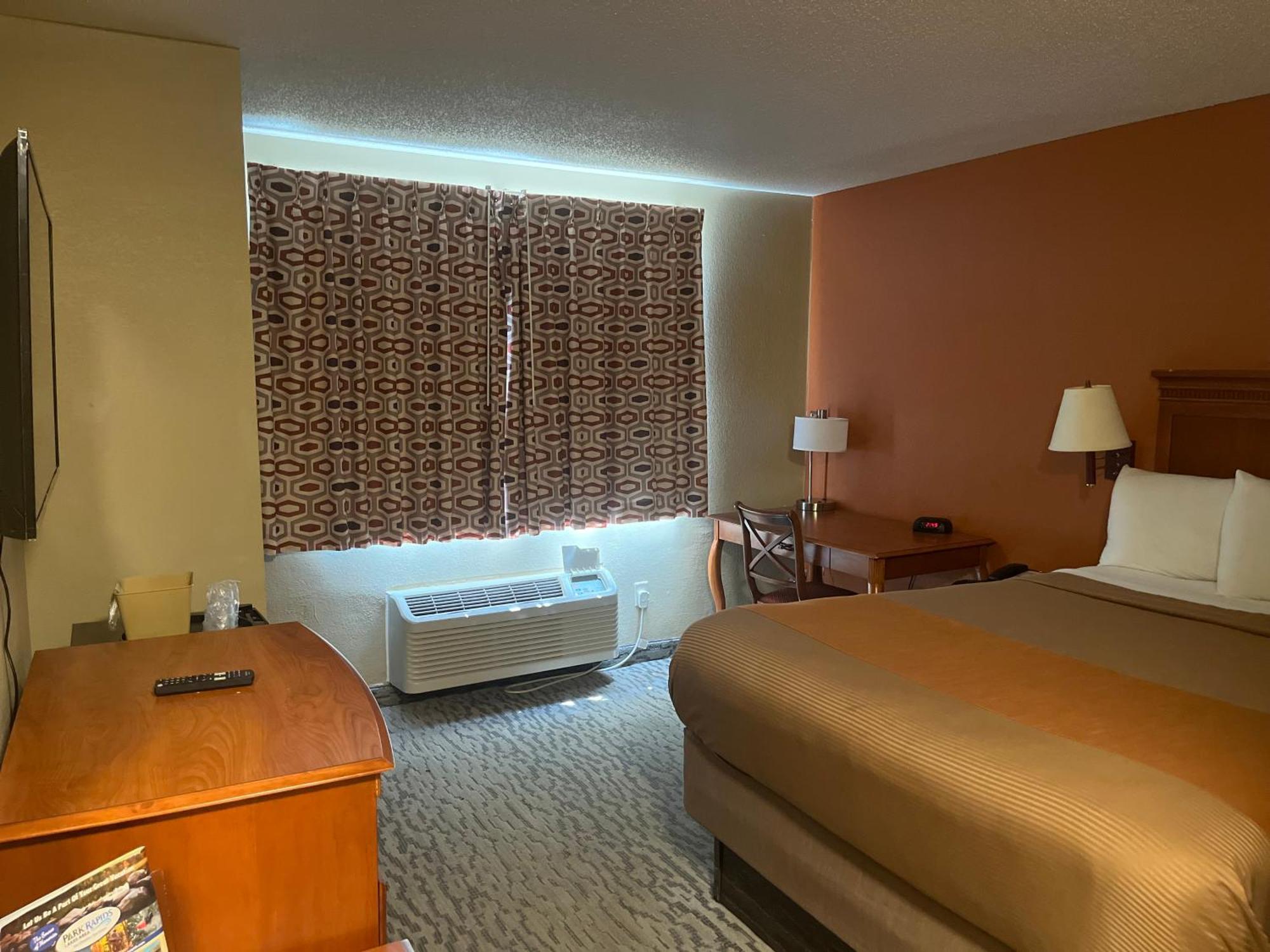 Regency Inn&Suites Anoka Exterior foto